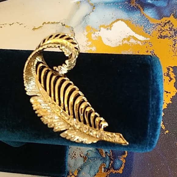 VTG Gold Tone Embellished Stament Leaf Brooch Pin - Picture 10 of 17